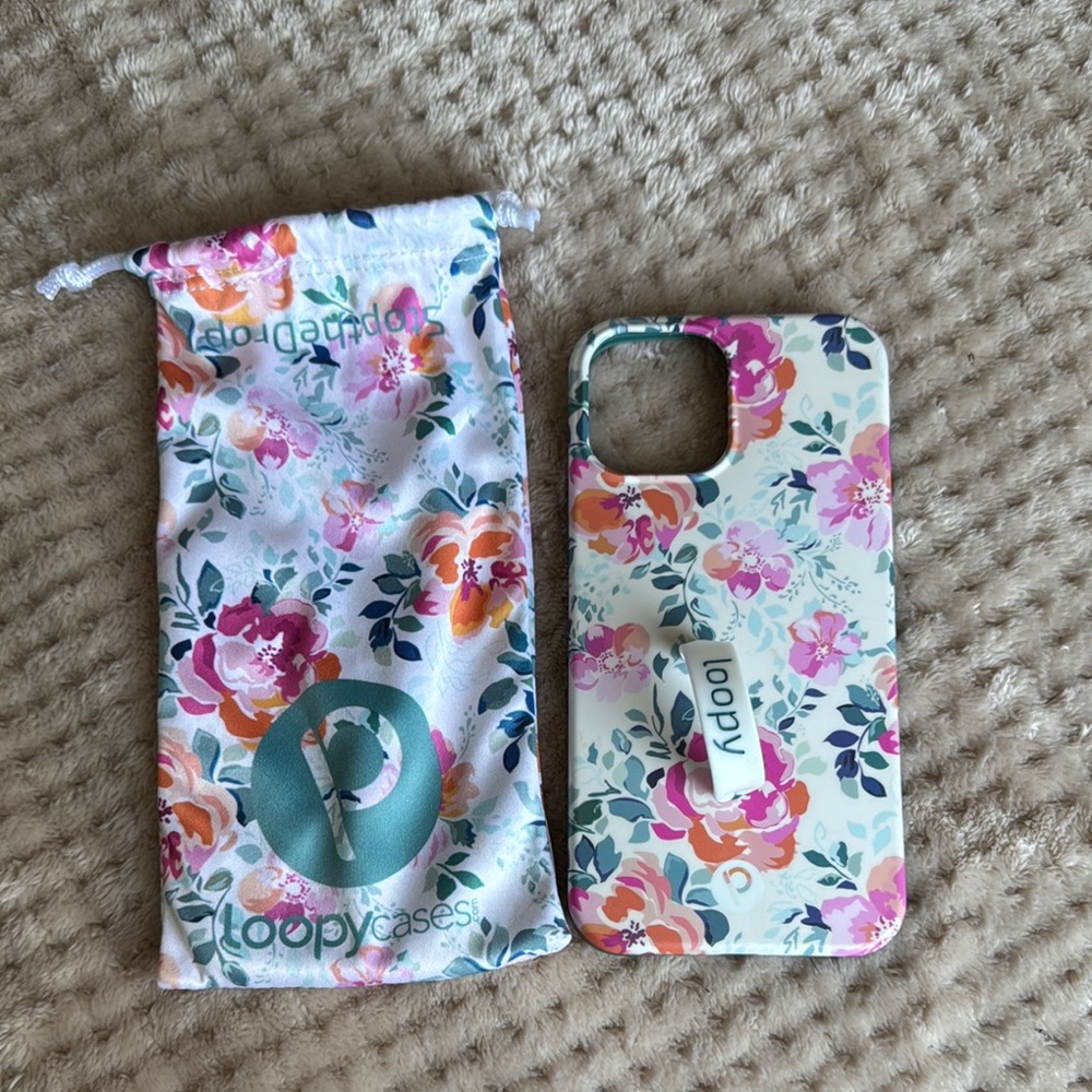 Loopy Floral Gardenia print iPhone 12/13 Pro Max Case